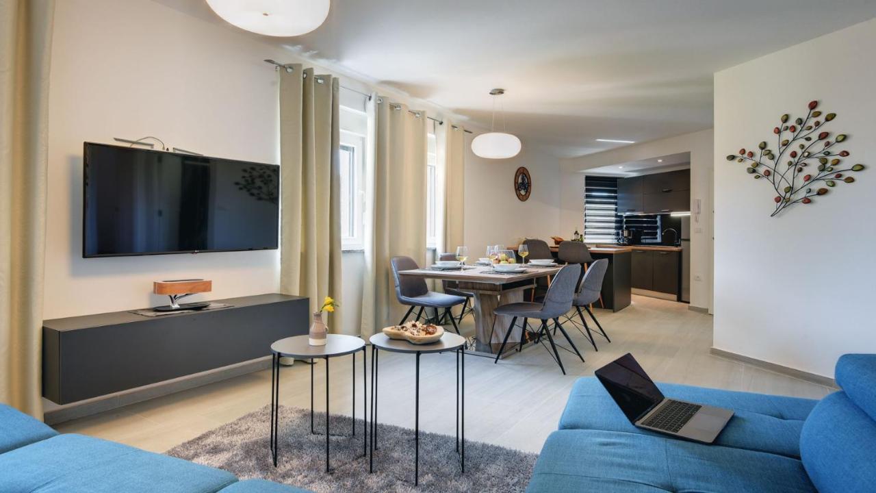 Exclusive City Apartments Pula Bagian luar foto