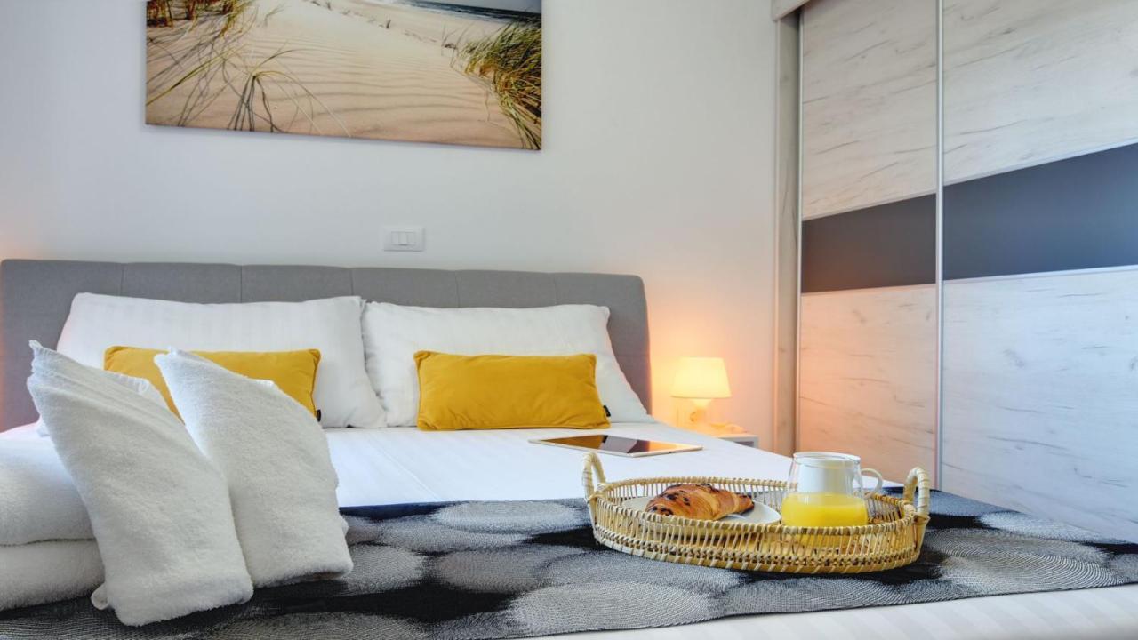 Exclusive City Apartments Pula Bagian luar foto