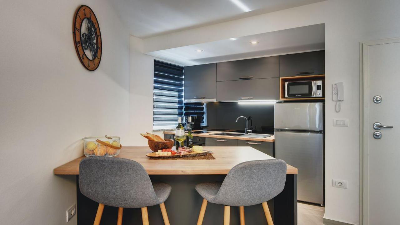 Exclusive City Apartments Pula Bagian luar foto