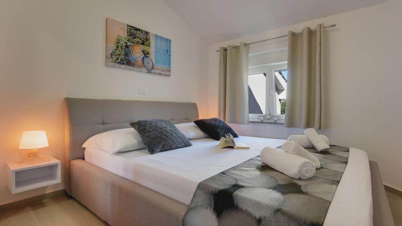 Exclusive City Apartments Pula Bagian luar foto