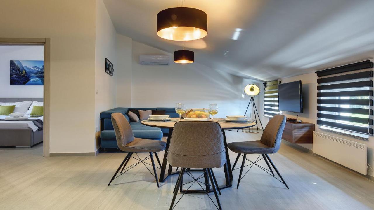 Exclusive City Apartments Pula Bagian luar foto