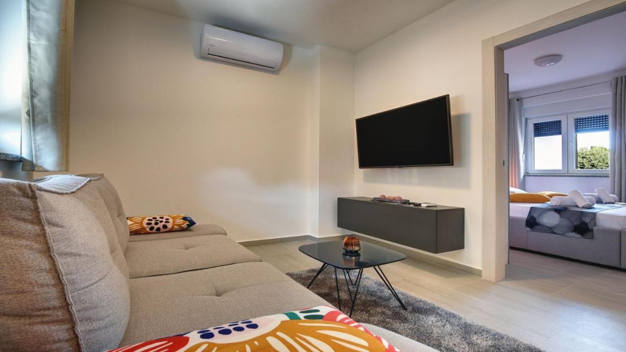 Exclusive City Apartments Pula Bagian luar foto