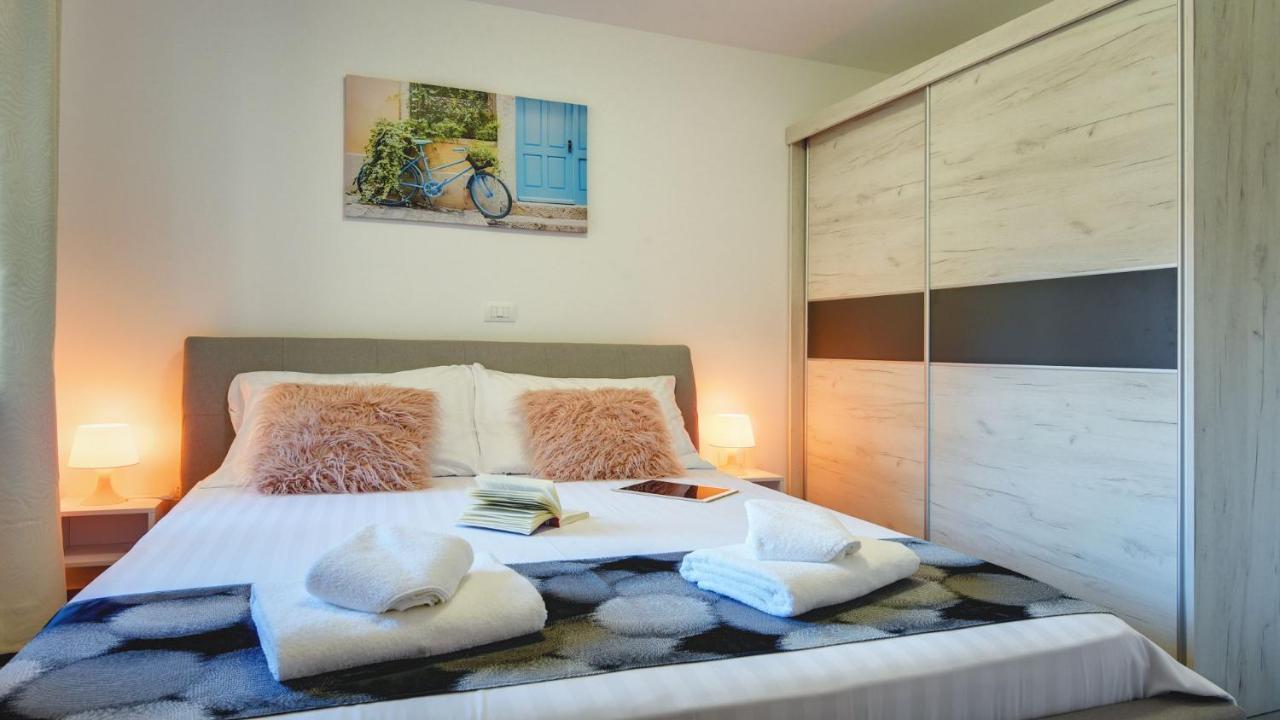 Exclusive City Apartments Pula Bagian luar foto