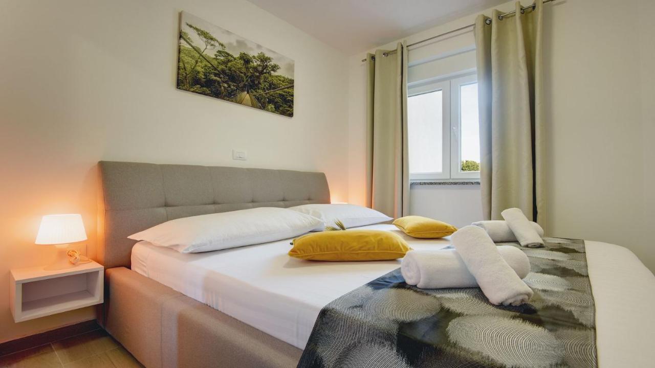 Exclusive City Apartments Pula Bagian luar foto