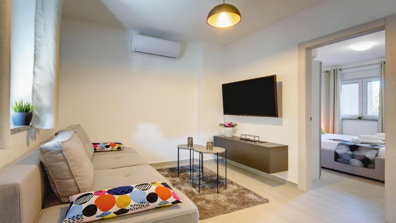 Exclusive City Apartments Pula Bagian luar foto