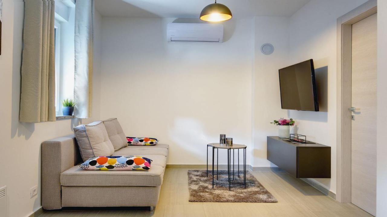 Exclusive City Apartments Pula Bagian luar foto