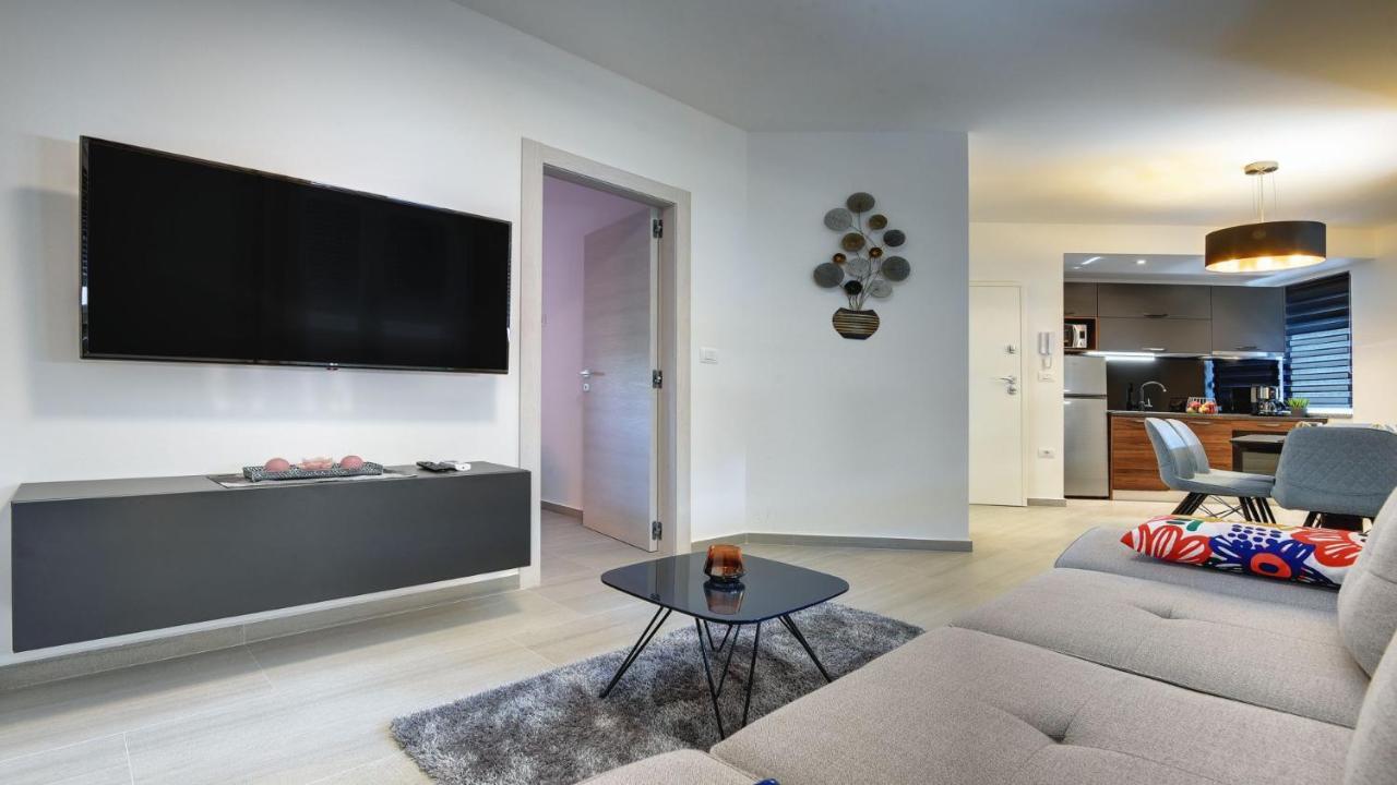 Exclusive City Apartments Pula Bagian luar foto